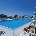 Apartamento Colourful Seaside Flat With Pool On The Rooftop *